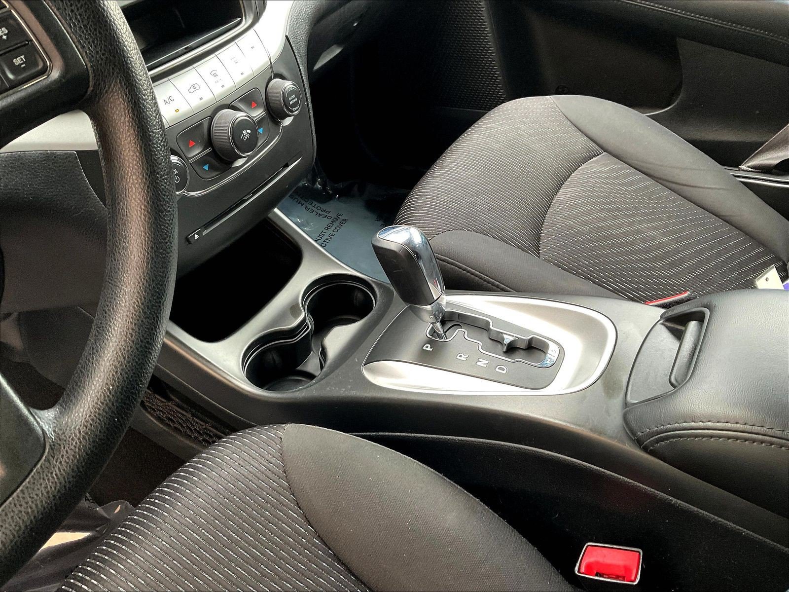 Used 2017 Dodge Journey SXT w/ Comfort/Convenience Group FWD image 17