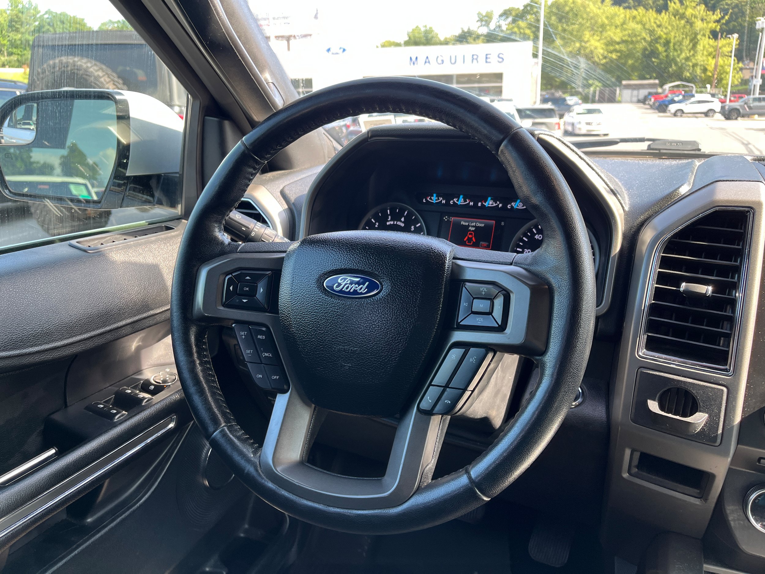 Certified 2018 Ford Expedition Max XLT w/ Equipment Group 201A AWD/4WD image 23
