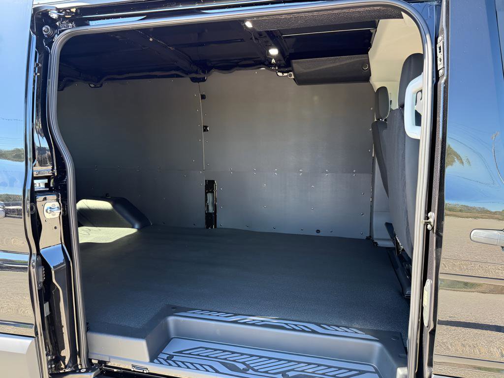 New 2025 Ford Transit 250 Low Roof w/ Load Area Protection Package RWD image 7