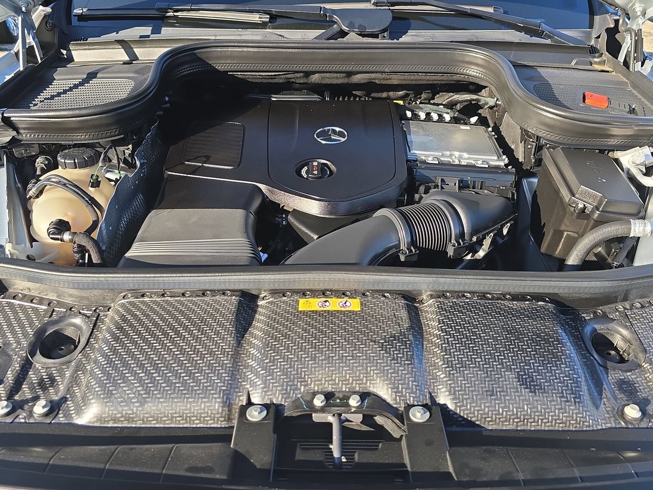Used 2025 Mercedes-Benz GLE 350 4MATIC image 31