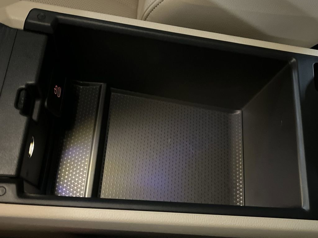 New 2025 BMW 330i xDrive Sedan w/ Convenience Package image 21