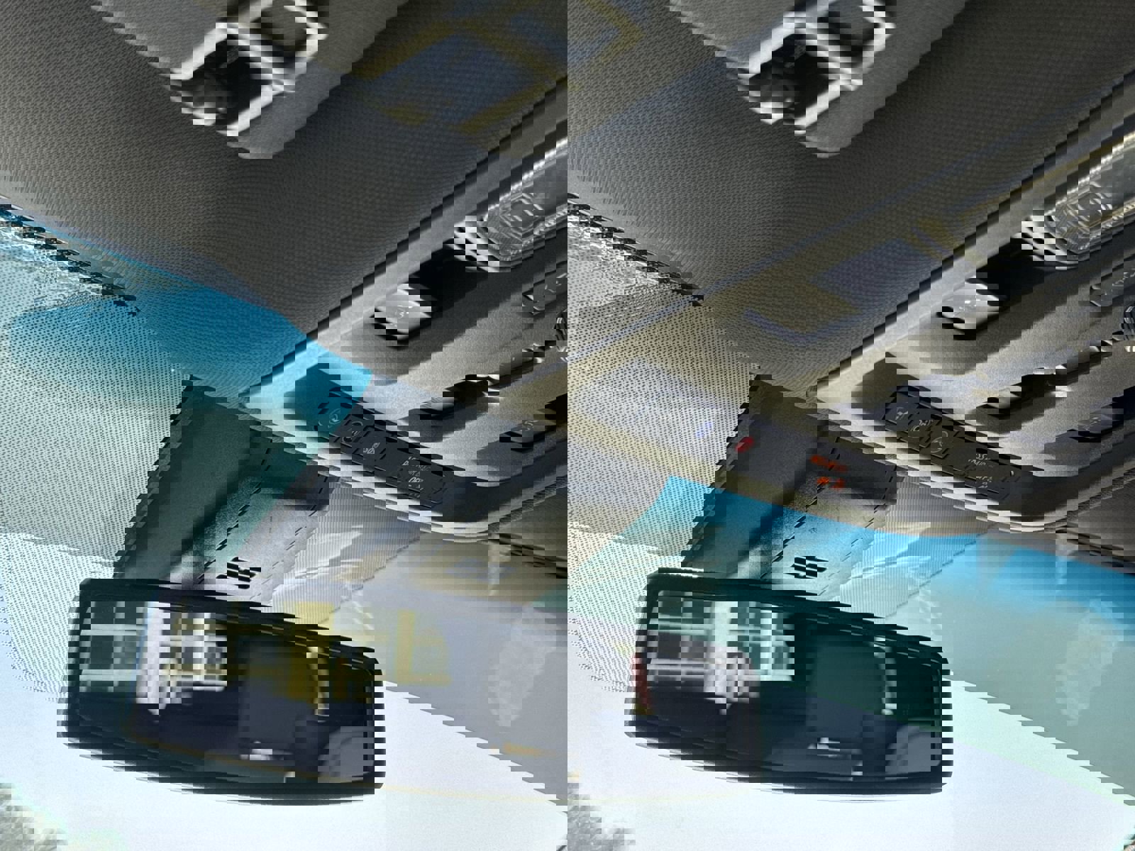 Used 2022 GMC Yukon SLT w/ SLT Premium Package image 27