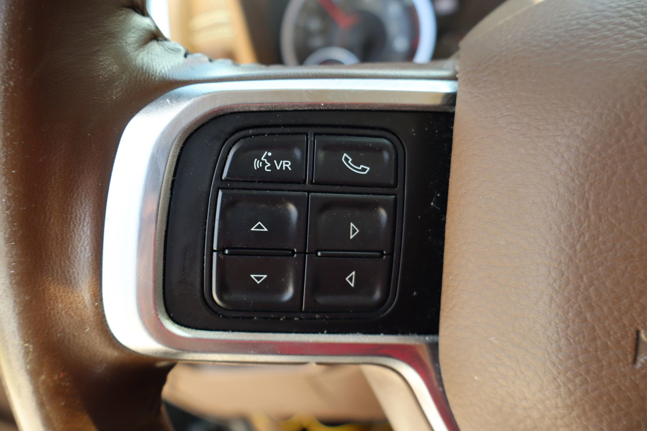Used 2020 RAM 3500 Laramie AWD/4WD image 14