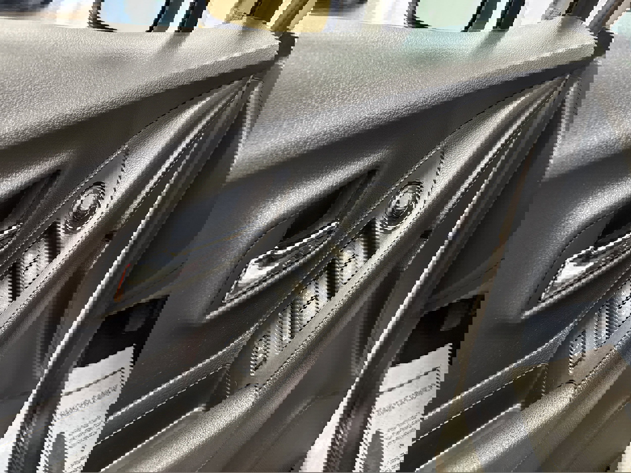 Used 2018 Chevrolet Trax LS image 25