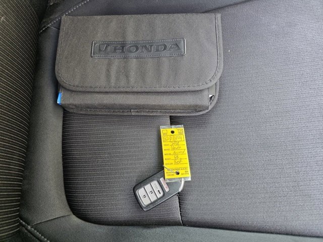 Used 2018 Honda Accord LX image 9