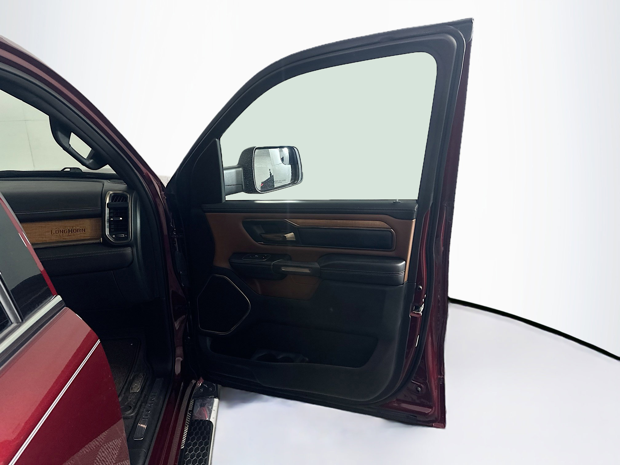 Used 2023 RAM 1500 Limited AWD/4WD image 32
