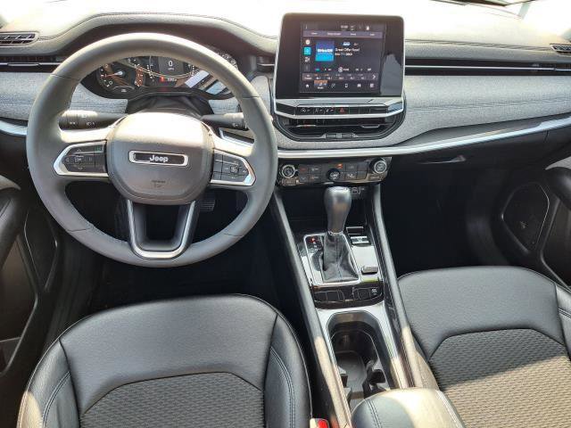 Used 2022 Jeep Compass Latitude image 22