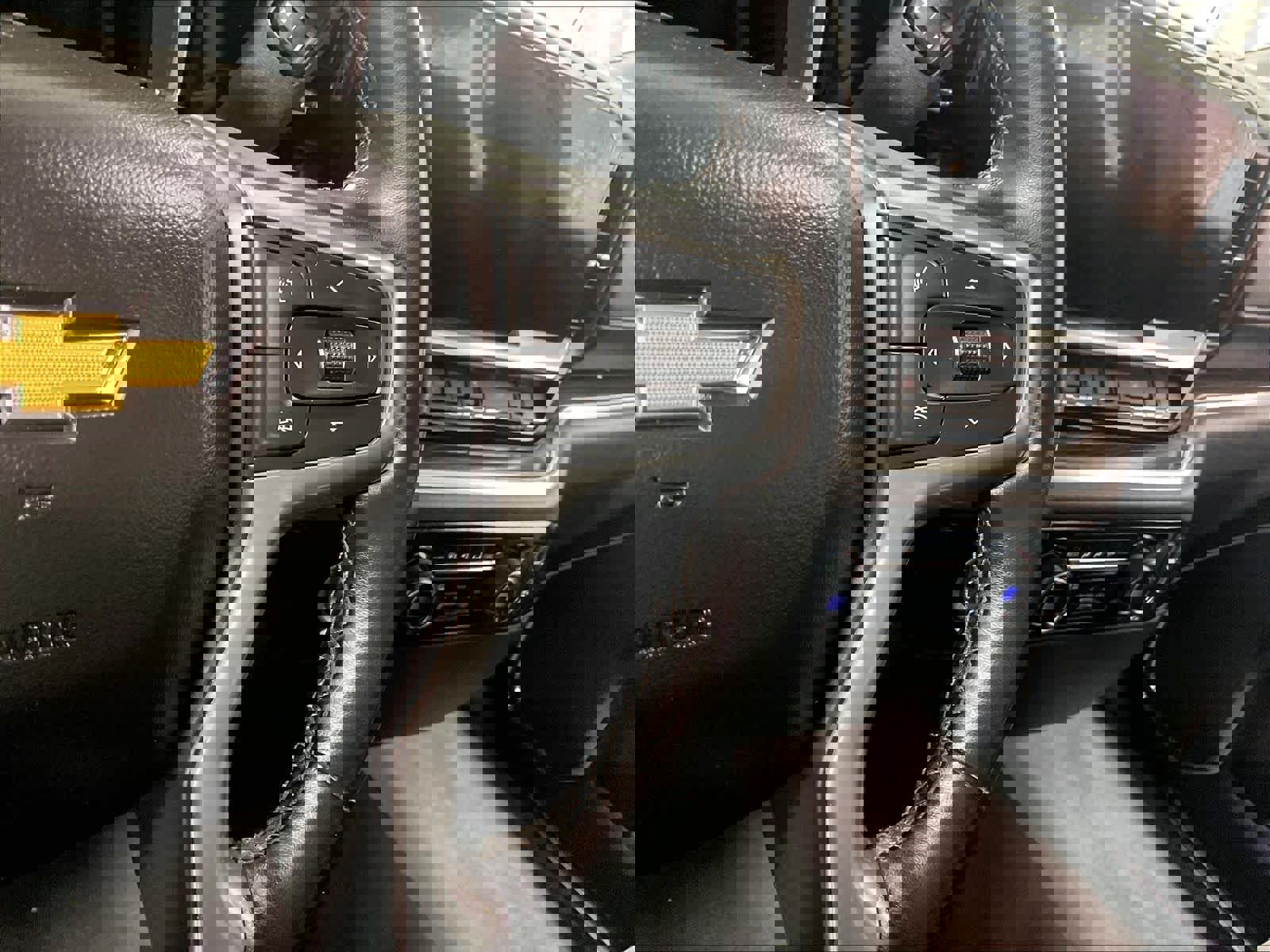 Used 2023 Chevrolet Silverado 1500 LT image 23