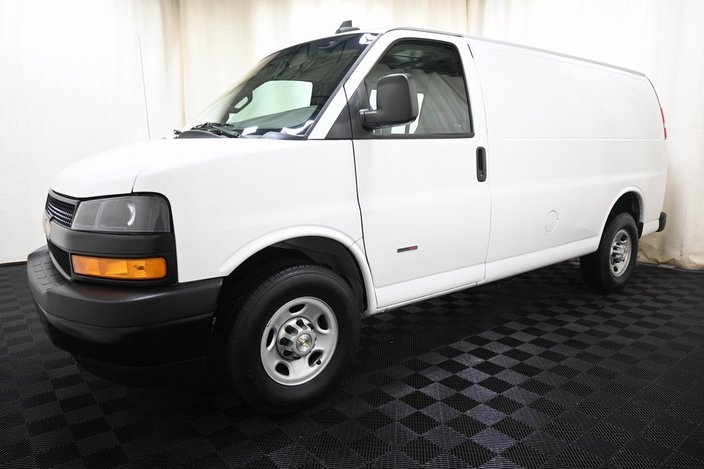 Used 2021 Chevrolet Express 2500 image 5