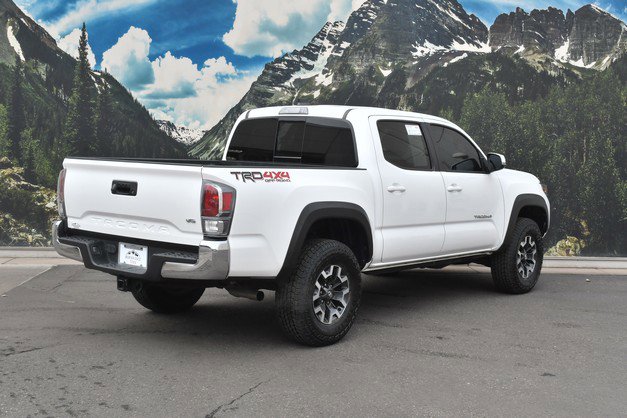 Certified 2022 Toyota Tacoma TRD Off-Road image 3