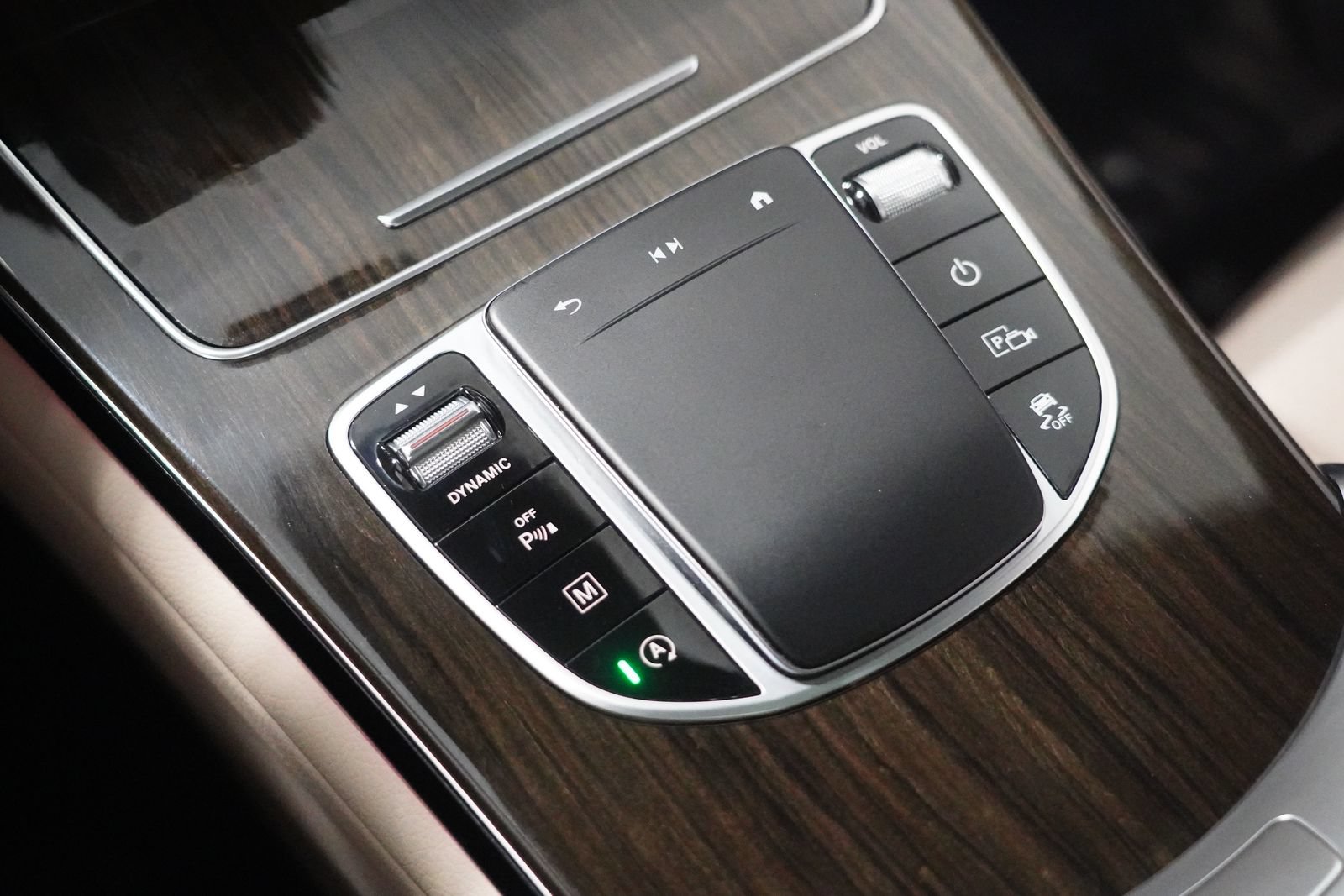 Used 2021 Mercedes-Benz GLC 300 4MATIC image 26