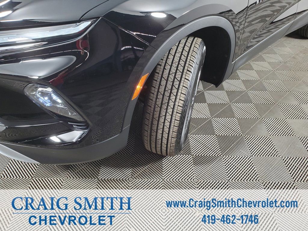 Used 2025 Chevrolet Blazer LT image 31