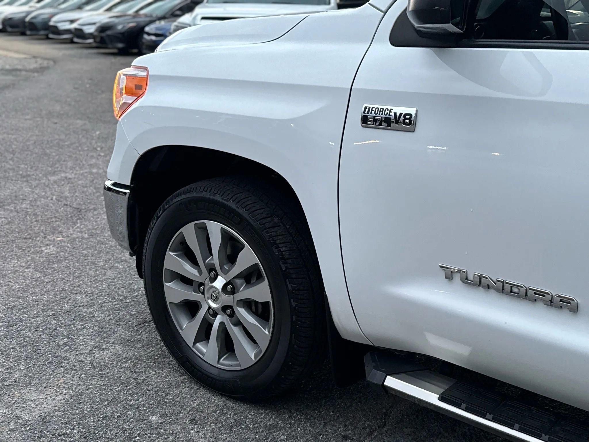 Used 2017 Toyota Tundra Limited image 8