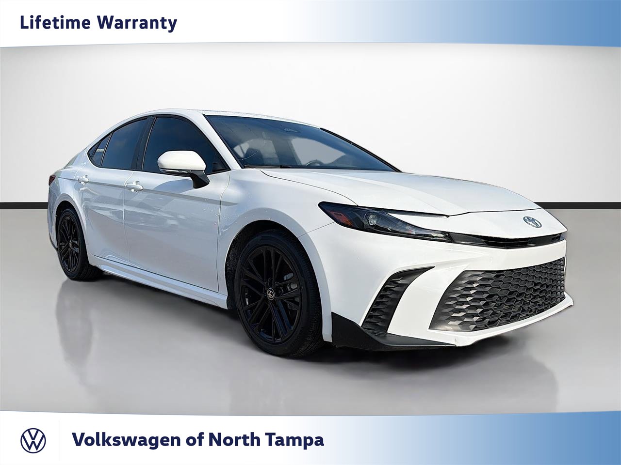 Used 2025 Toyota Camry SE w/ Multimedia Upgrade Package image 1