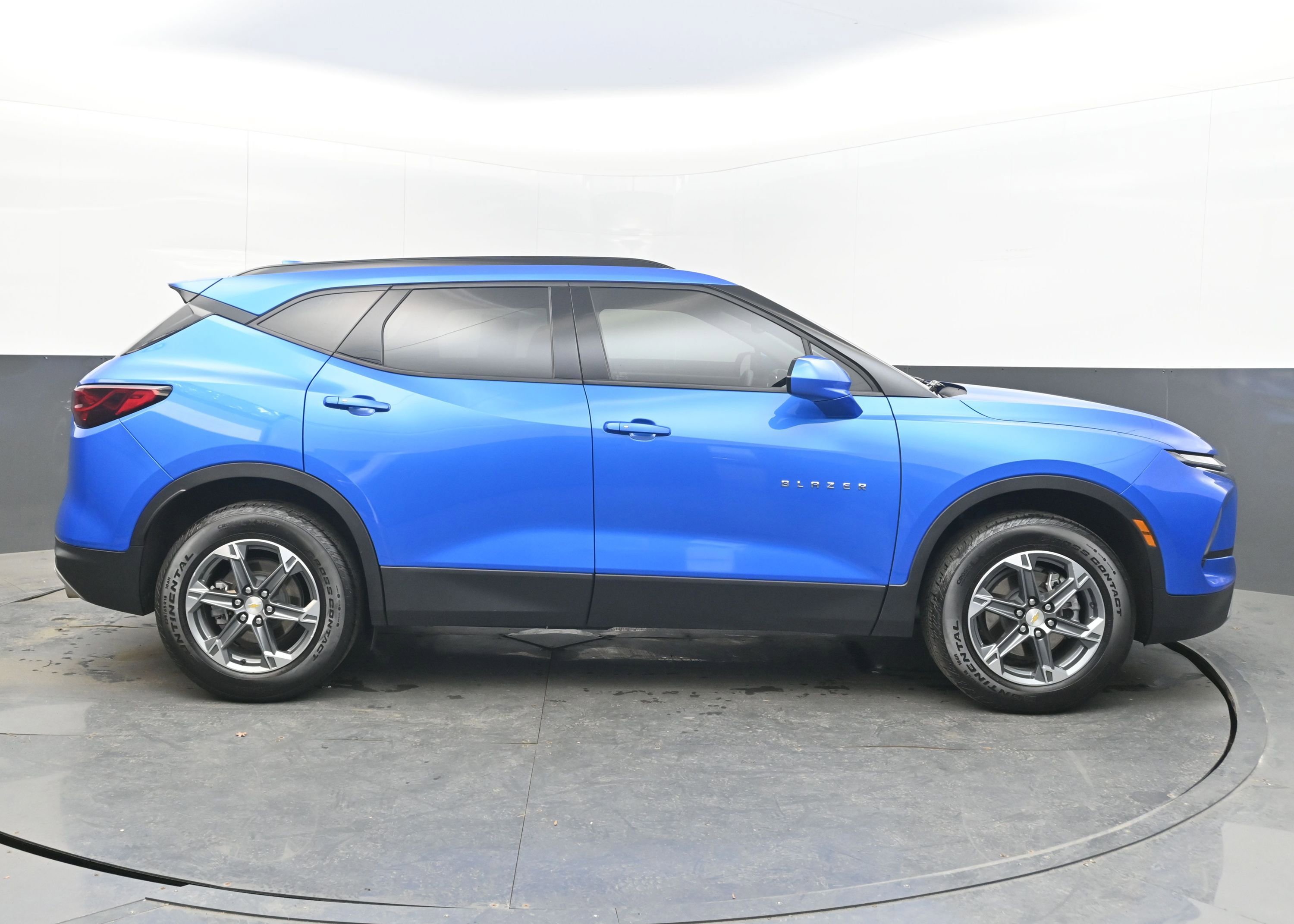 Certified 2024 Chevrolet Blazer LT w/ Convenience Package image 10