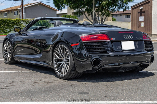 Used 2014 Audi R8 V10 w/ Full Leather Package AWD/4WD image 6