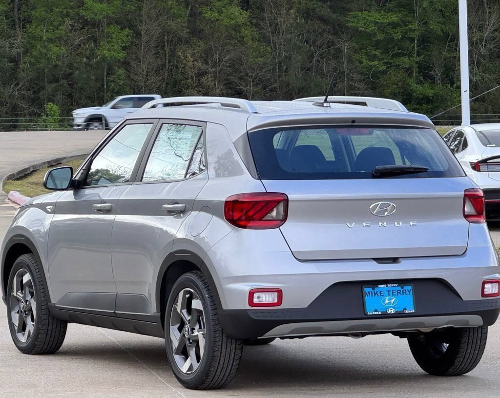 New 2026 Hyundai Venue SEL FWD image 12