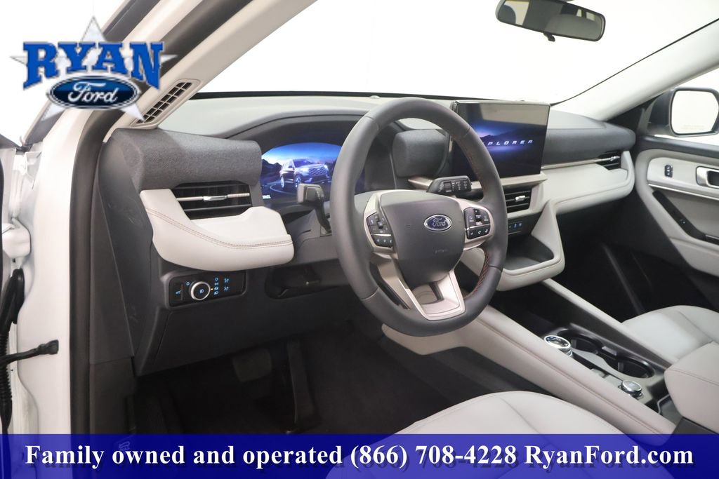 New 2026 Ford Explorer Active w/ Active Comfort Package image 17