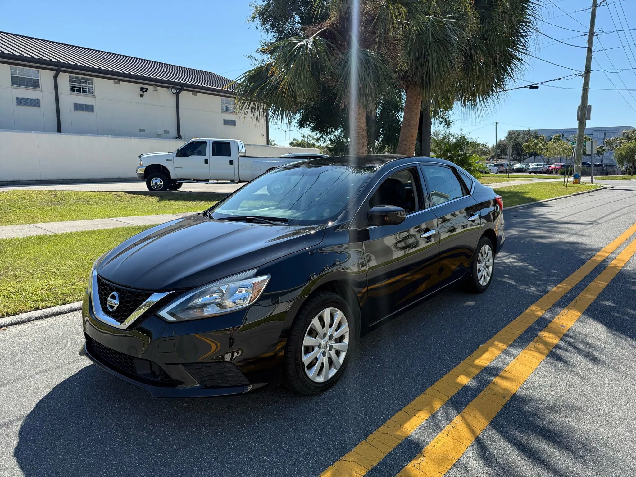 Used 2019 Nissan Sentra S image 3