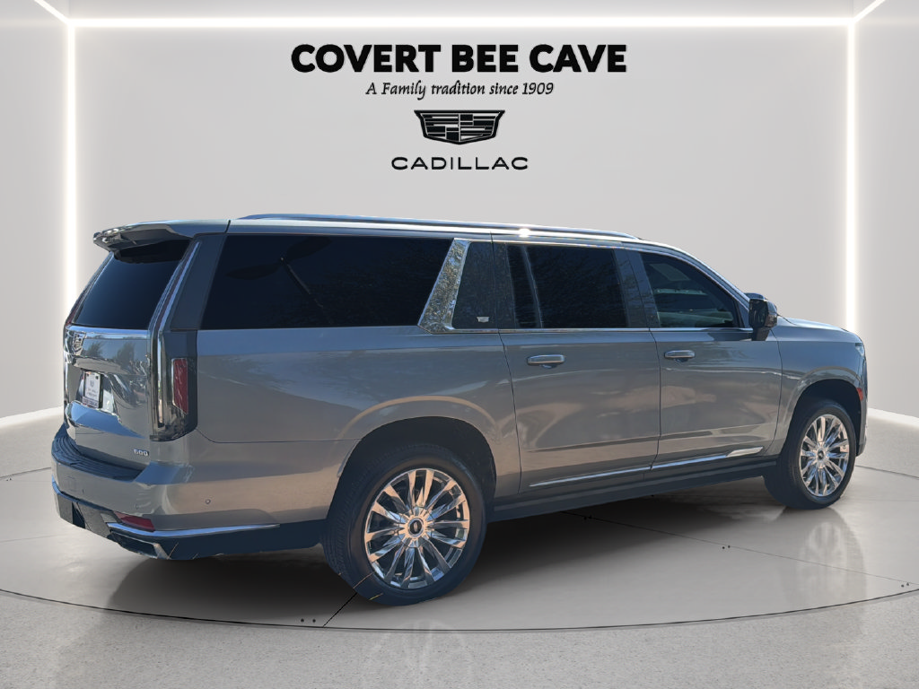 Used 2023 Cadillac Escalade ESV Premium Luxury w/ Performance Package RWD image 7
