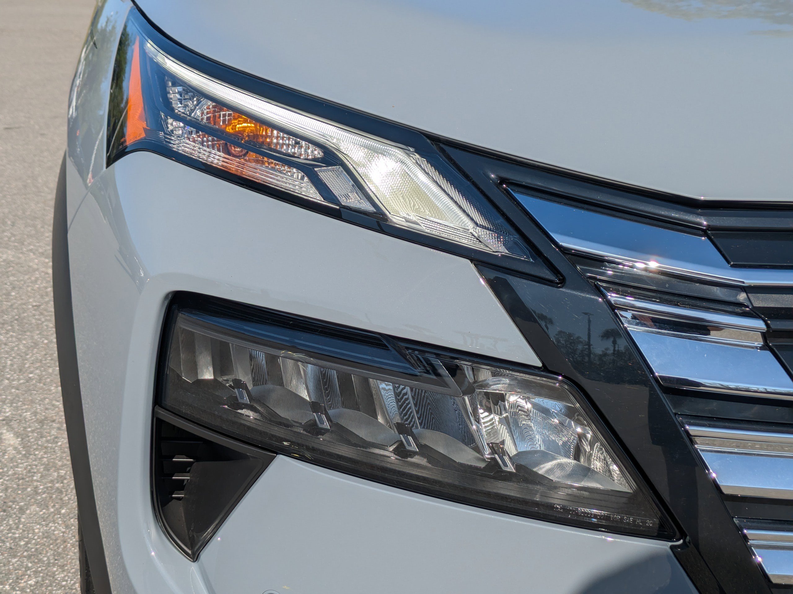 Certified 2024 Nissan Rogue SL w/ SL Premium Package FWD image 10