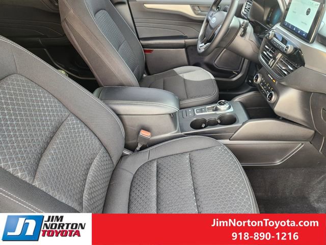 Used 2024 Ford Escape Active image 14