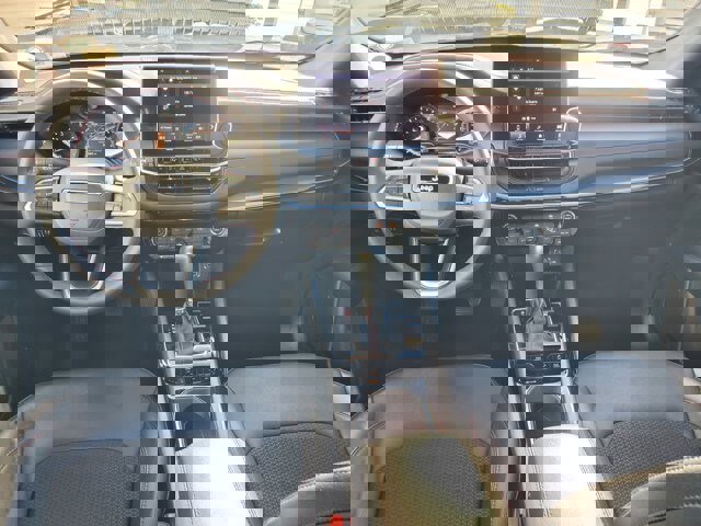 Used 2024 Jeep Compass Trailhawk image 14