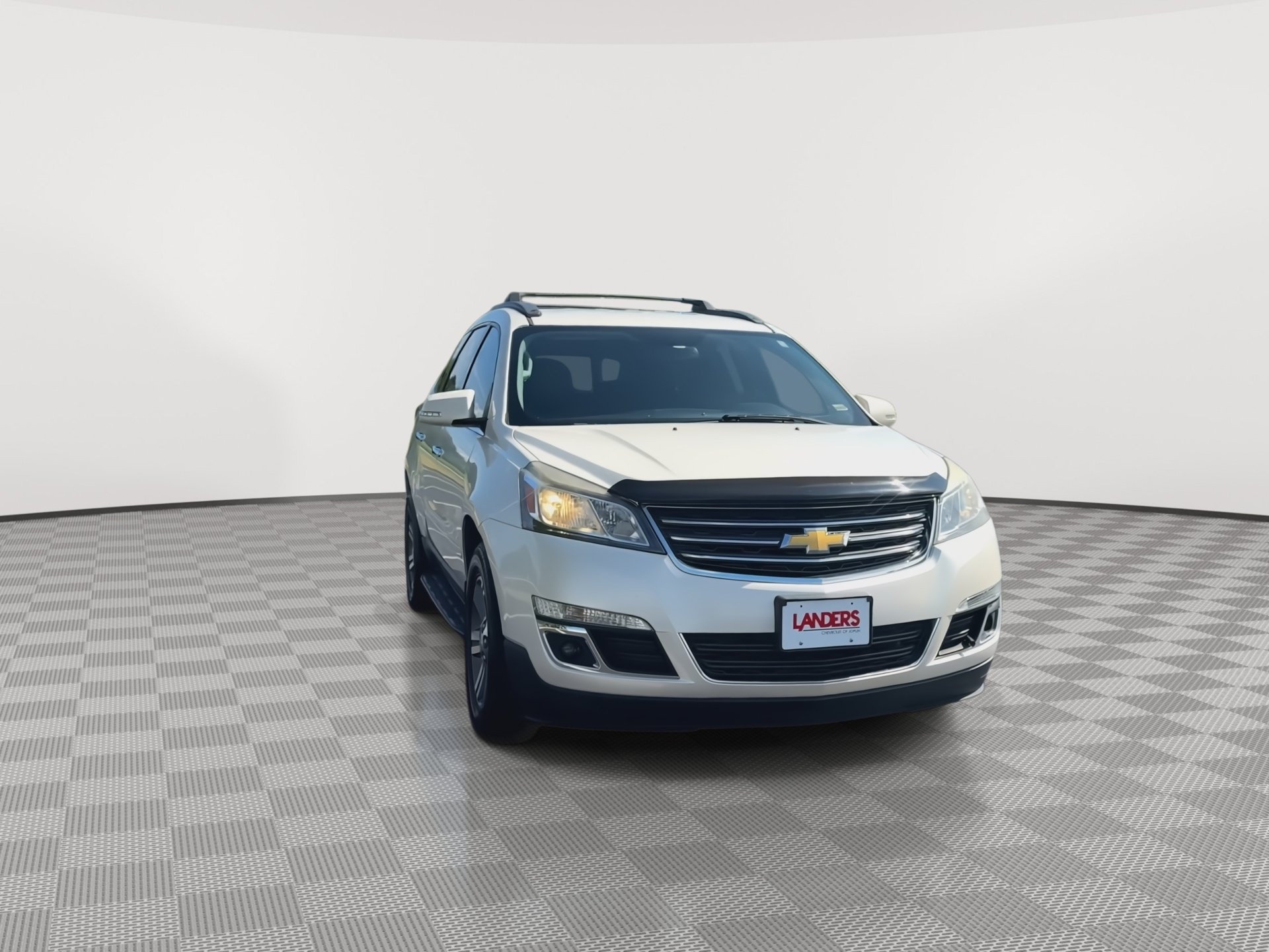 Used 2015 Chevrolet Traverse LT FWD image 3