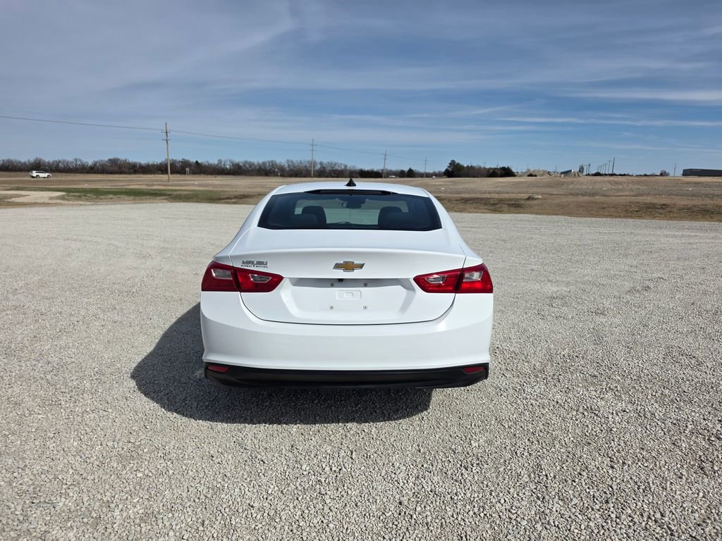 Used 2025 Chevrolet Malibu LS image 5
