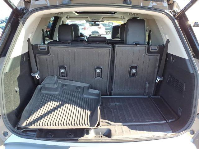 Certified 2023 Nissan Pathfinder Platinum w/ Black Appearance Package AWD/4WD image 14