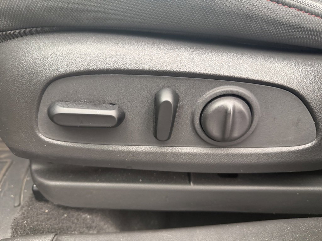 Used 2023 Chevrolet TrailBlazer RS w/ Sun and Liftgate Package image 20