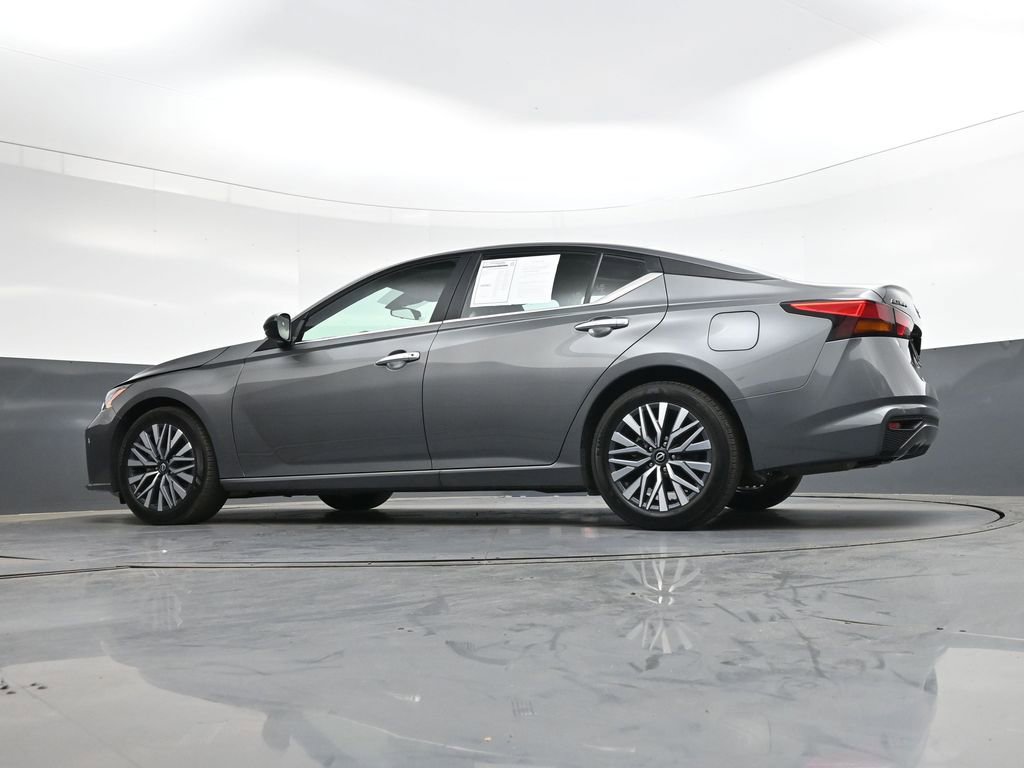 Used 2025 Nissan Altima 2.5 SV image 41