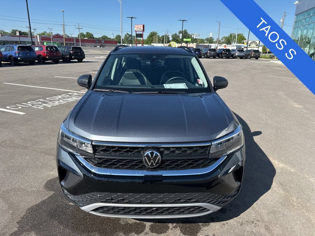 Used 2024 Volkswagen Taos S AWD/4WD image 2