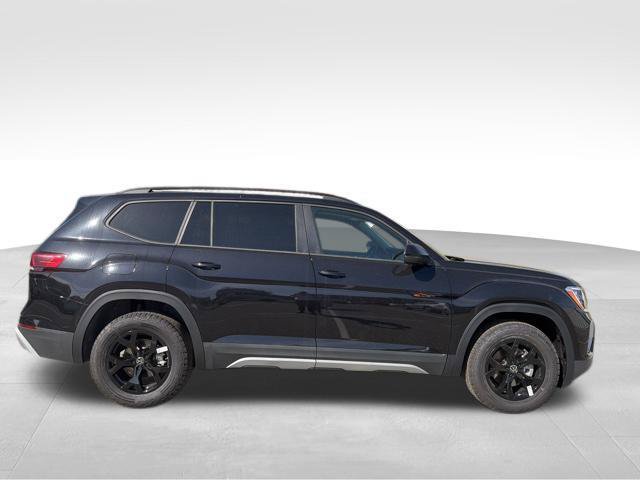New 2026 Volkswagen Atlas Peak Edition AWD/4WD image 1
