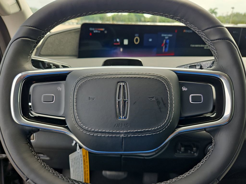 New 2025 Lincoln Navigator L Reserve image 21