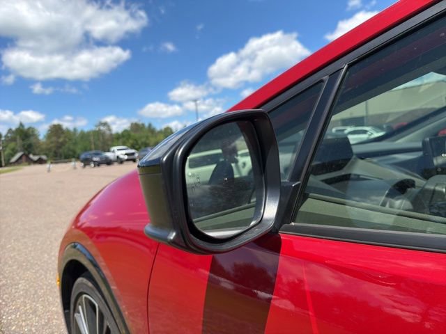 Used 2024 Toyota Prius XLE FWD image 12