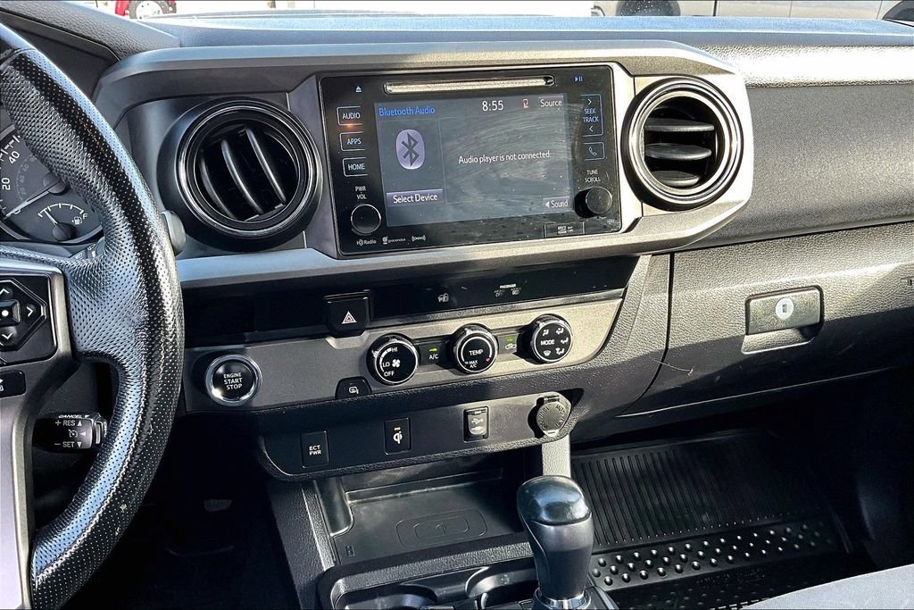 Used 2016 Toyota Tacoma TRD Sport w/ Towing Package RWD image 7