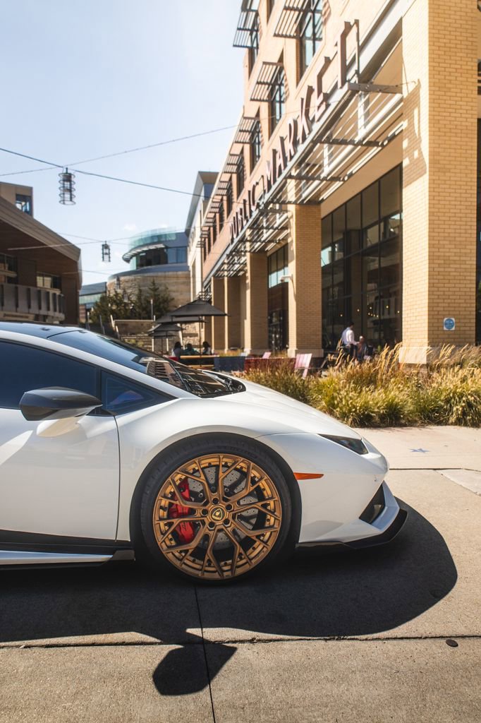 Used 2015 Lamborghini Huracan LP 610-4 image 6