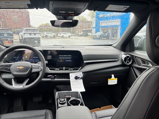 New 2026 Chevrolet Equinox LT w/ Convenience Package II AWD/4WD image 12