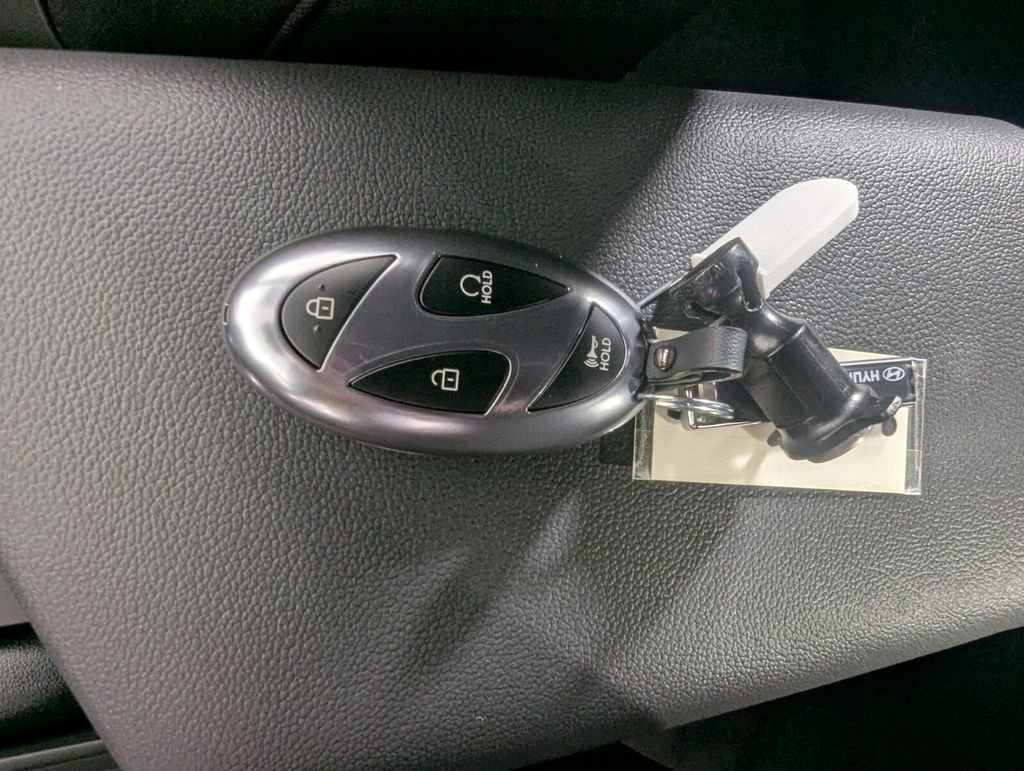 Certified 2026 Hyundai Elantra Sport FWD image 27