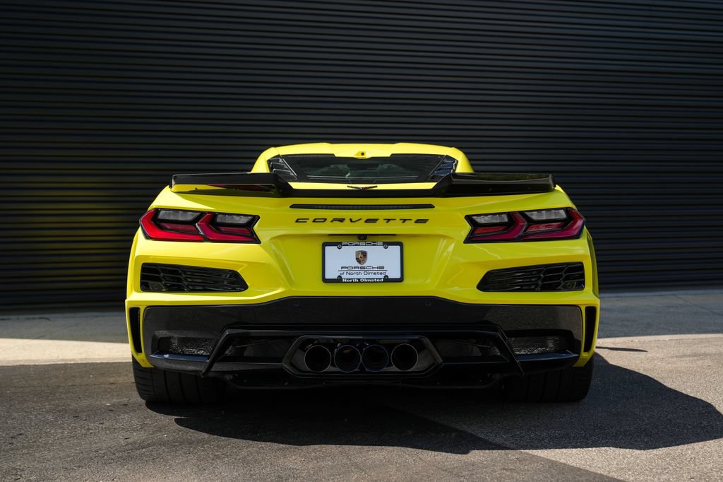 Used 2023 Chevrolet Corvette Z06 w/ Engine Appearance Package RWD image 15