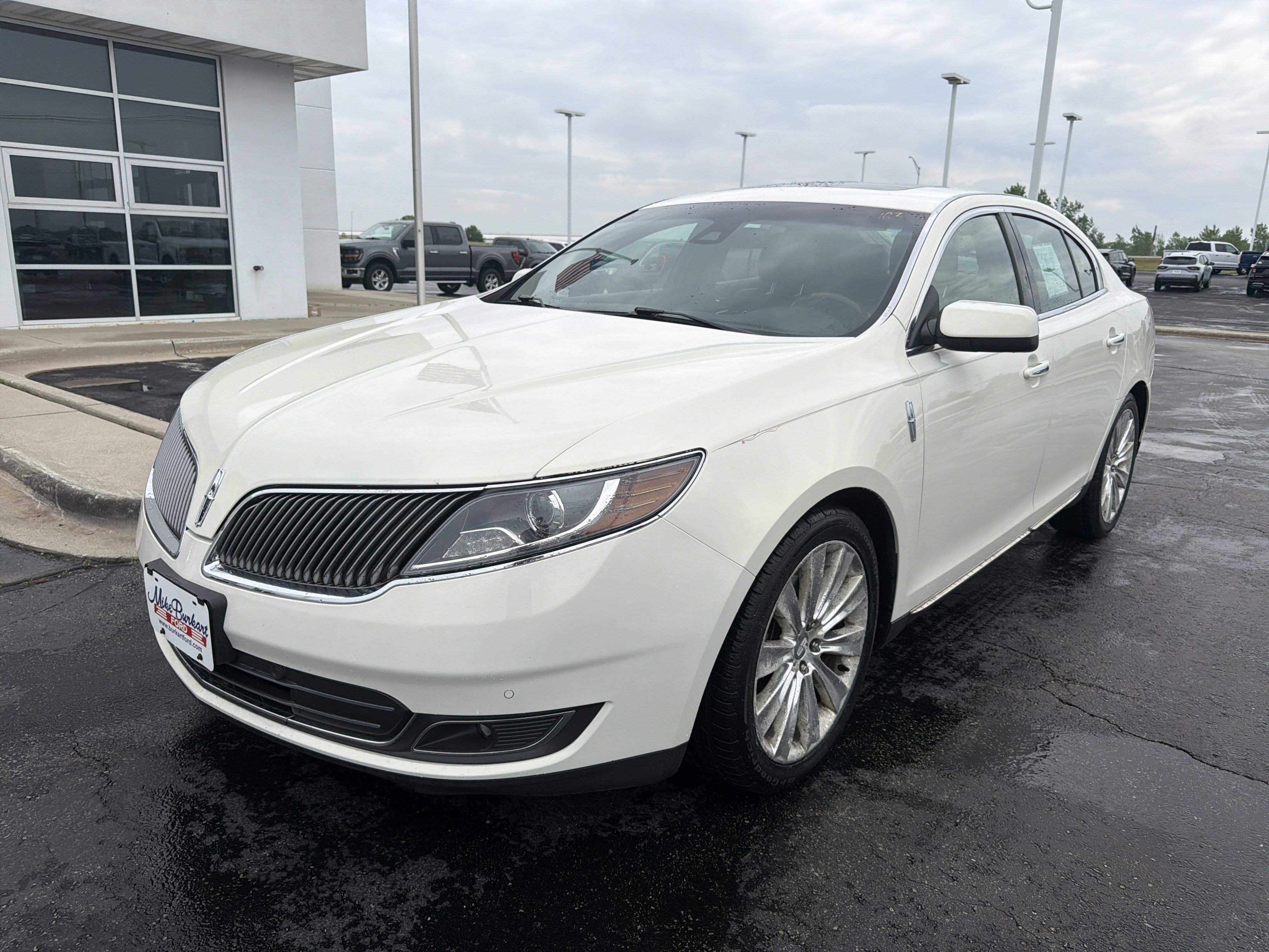 Used 2013 Lincoln MKS AWD image 1
