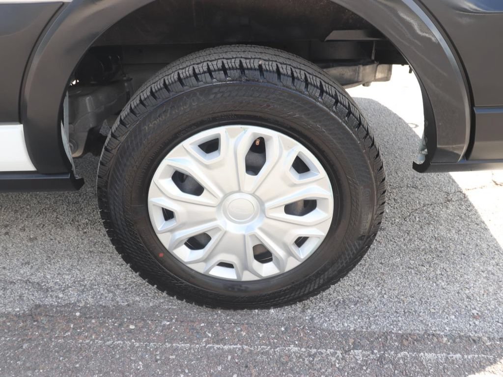 Used 2023 Ford E-Transit Medium Roof RWD image 22