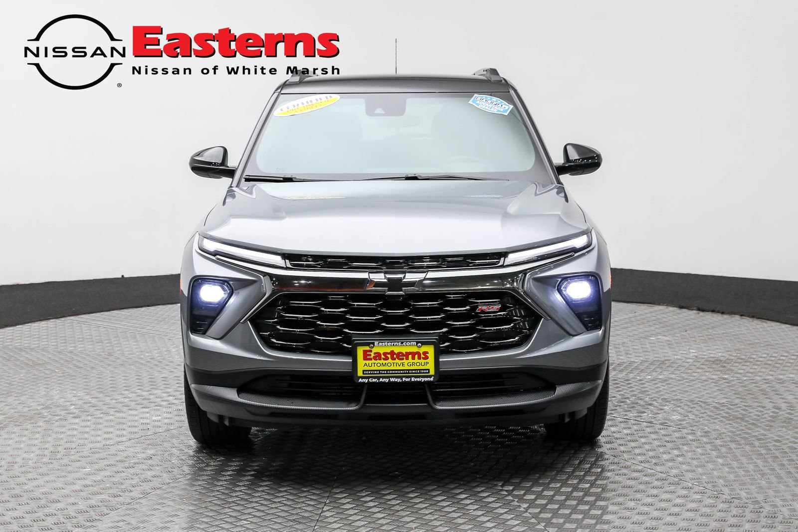 Used 2024 Chevrolet TrailBlazer RS w/ Driver Confidence Package AWD/4WD image 2