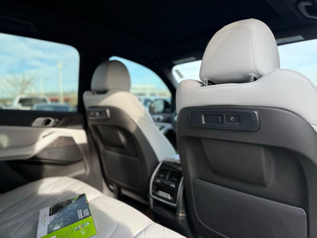 Used 2023 BMW X5 xDrive40i w/ M Sport Package image 40