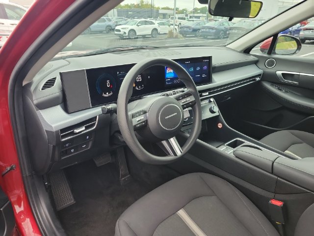 Used 2025 Hyundai Sonata SEL FWD image 18