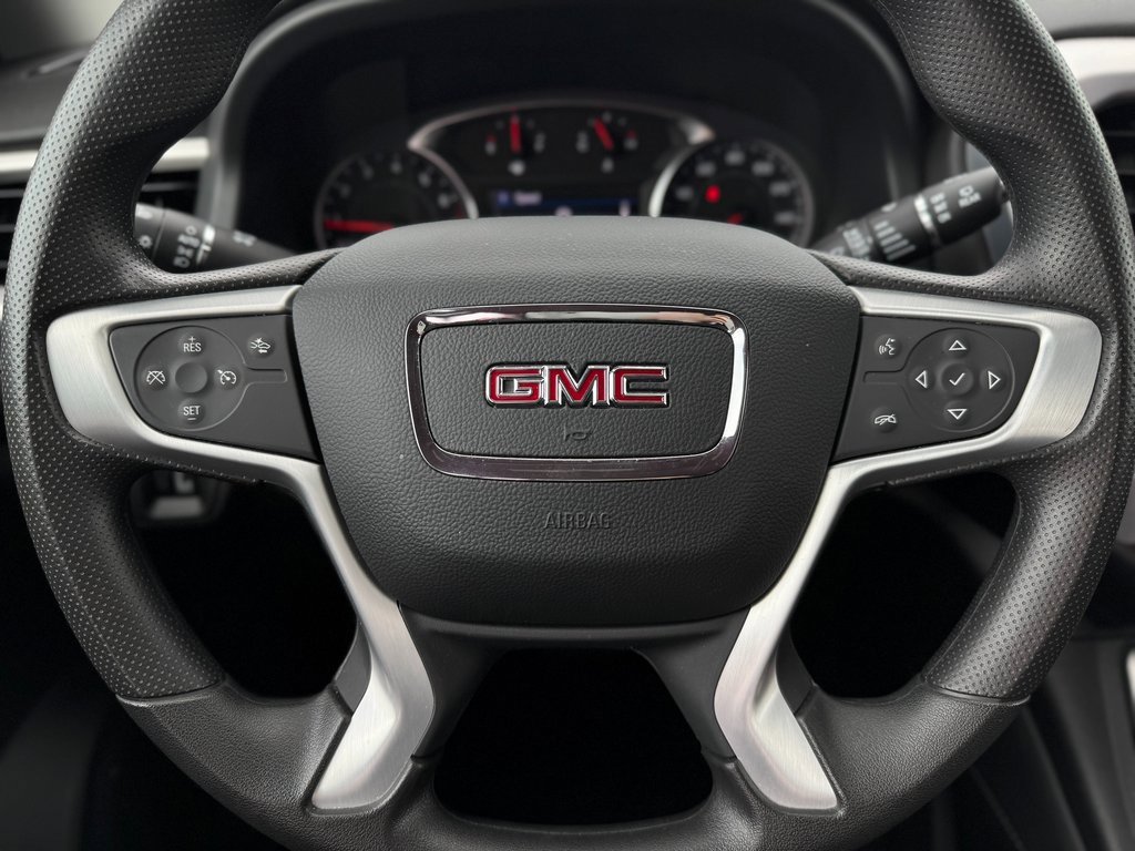 Used 2023 GMC Acadia SLE w/ Driver Convenience Package image 14