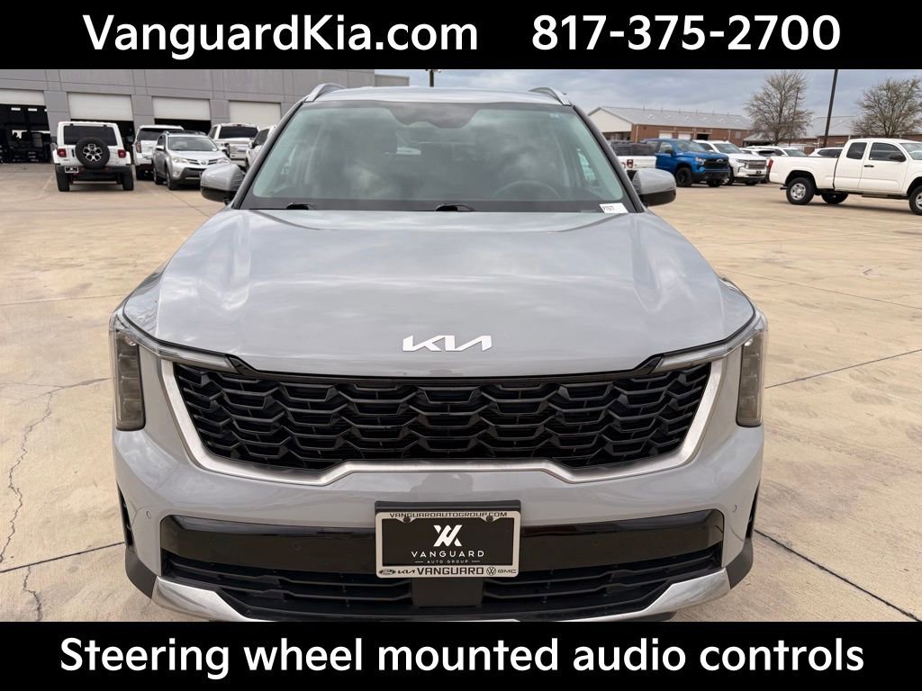 Certified 2025 Kia Sorento S image 7