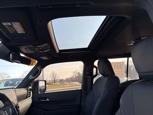 Used 2025 Lexus GX 550 w/ Accessory Package (2T) image 28