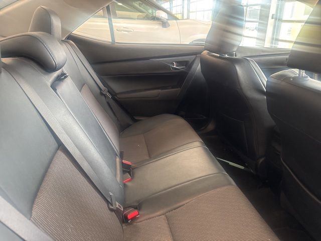 Used 2017 Toyota Corolla SE FWD image 11